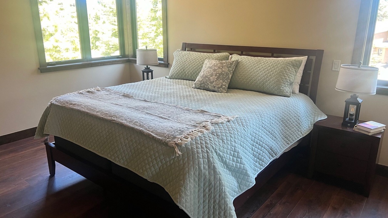 Photo of Bedroom in Ponderosa Palisades