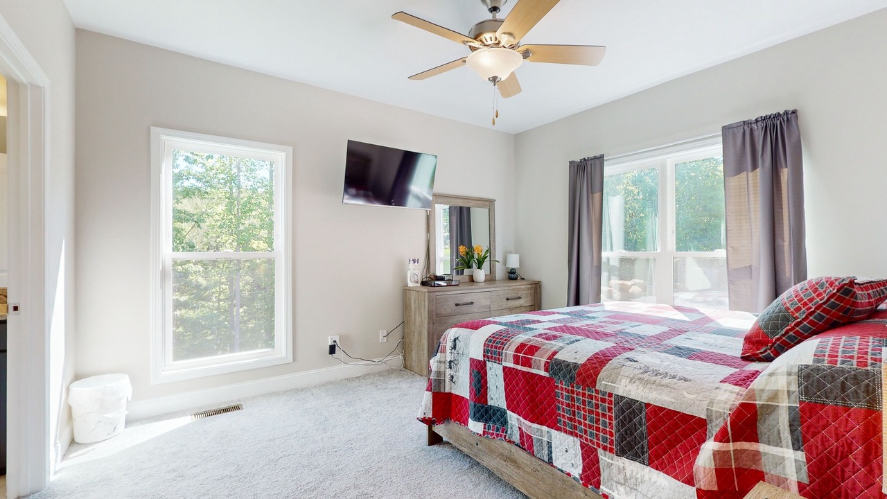 Photo of Bedroom in Lake Lure
