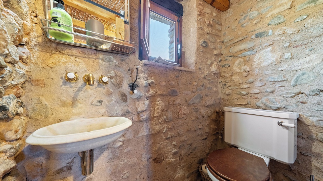 Photo of Bathroom in Riudoms