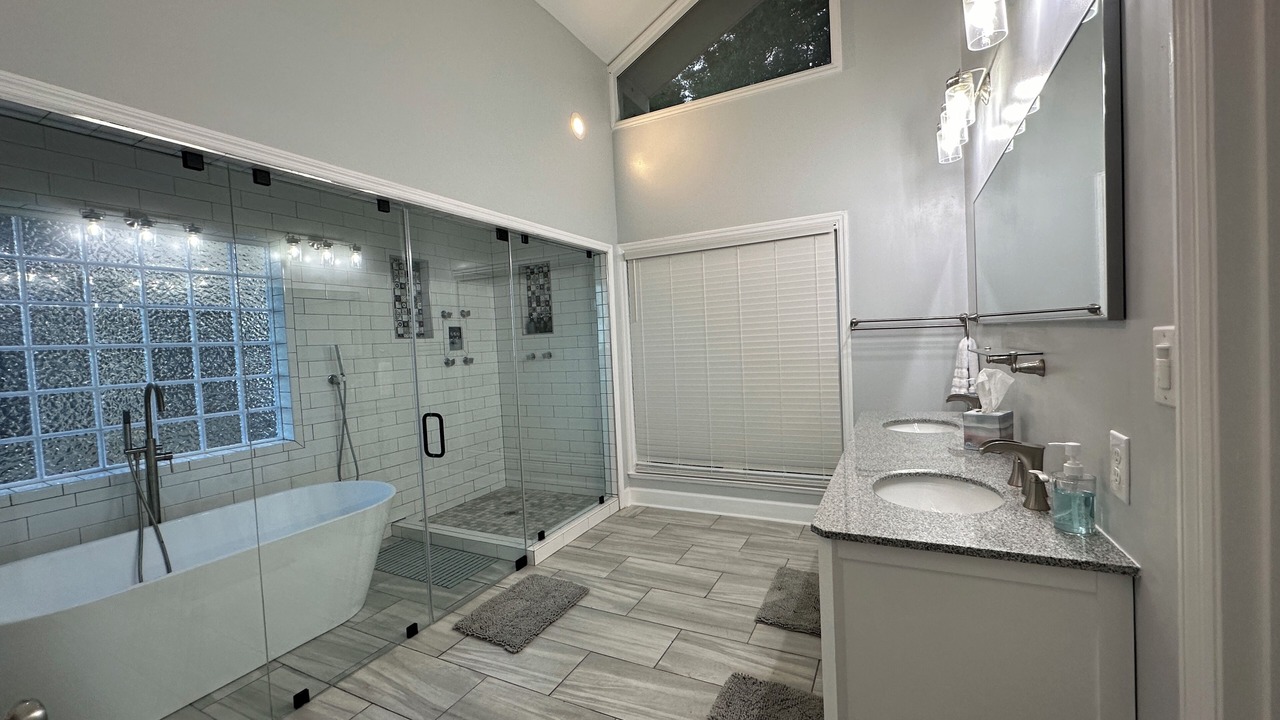 Photo of Bathroom in Valona