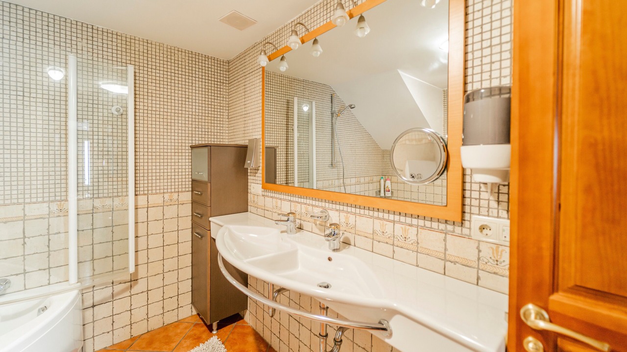 Photo of Bathroom in Nestar