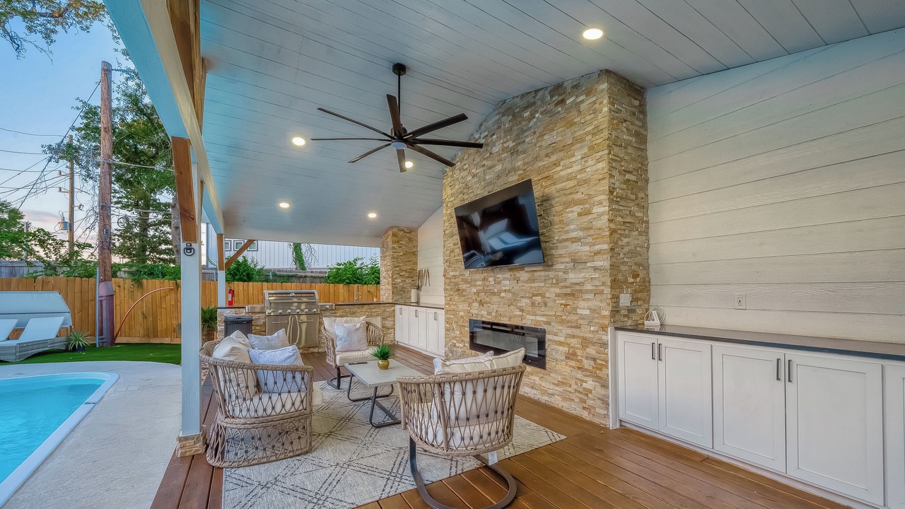 Photo of Livingroom in Spring