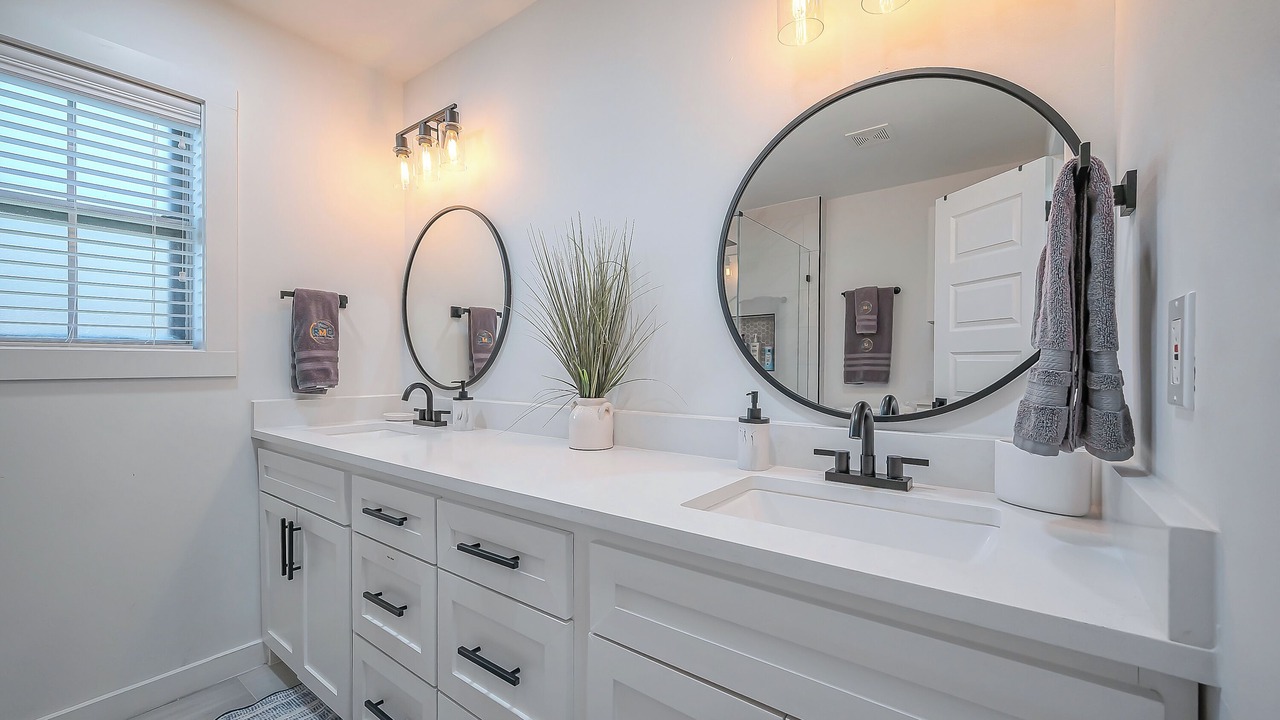 Photo of Bathroom in Spring