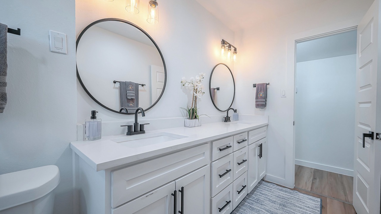 Photo of Bathroom in Spring