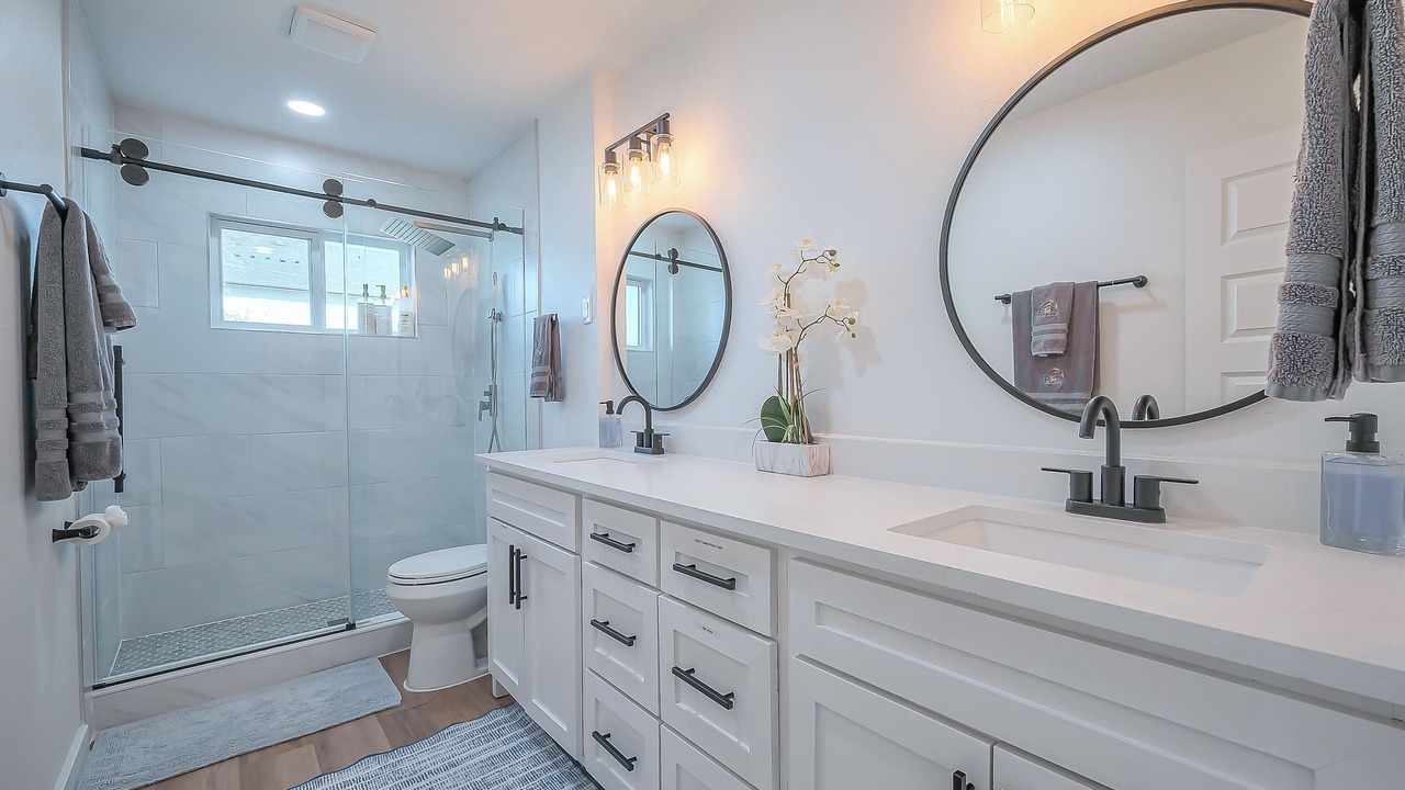 Photo of Bathroom in Spring
