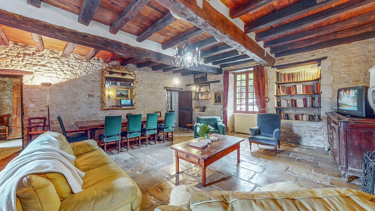 Photo of Bedroom in Couhe