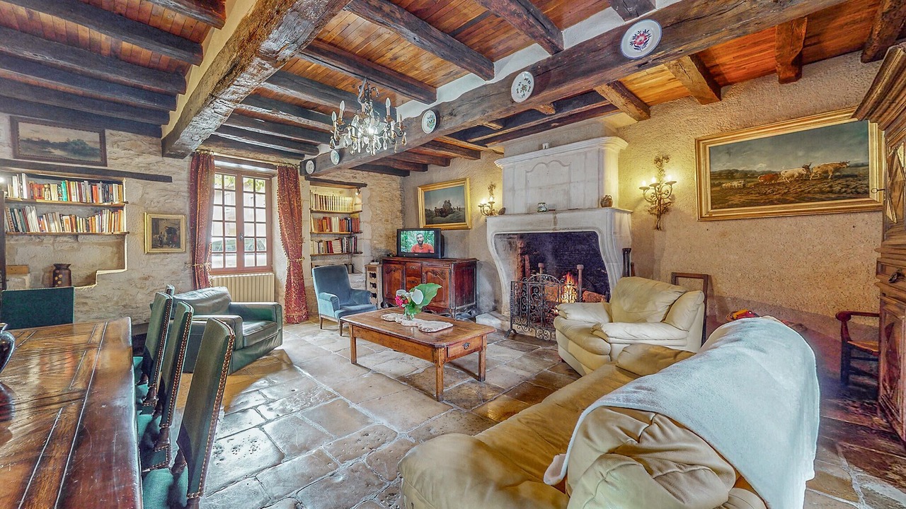 Photo of Bedroom in Couhe