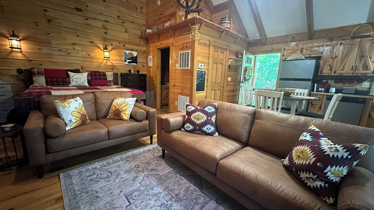 Photo of Livingroom in Stanardsville