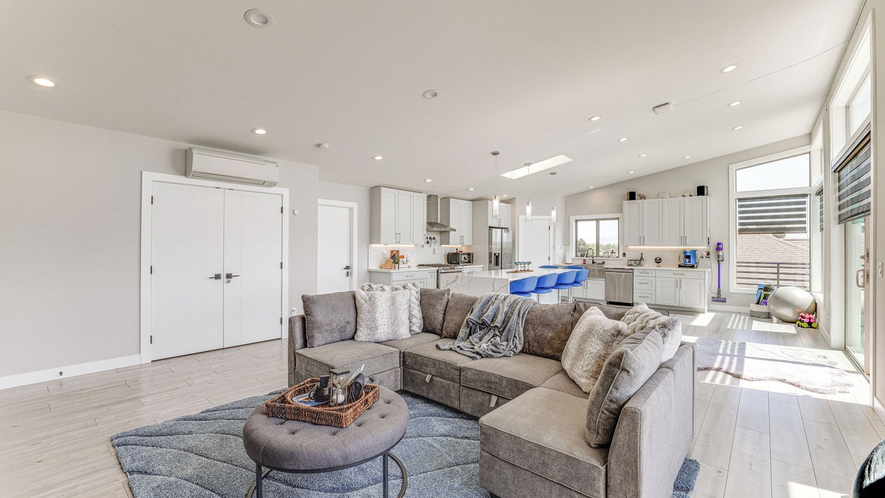 Photo of Livingroom in Ferndale