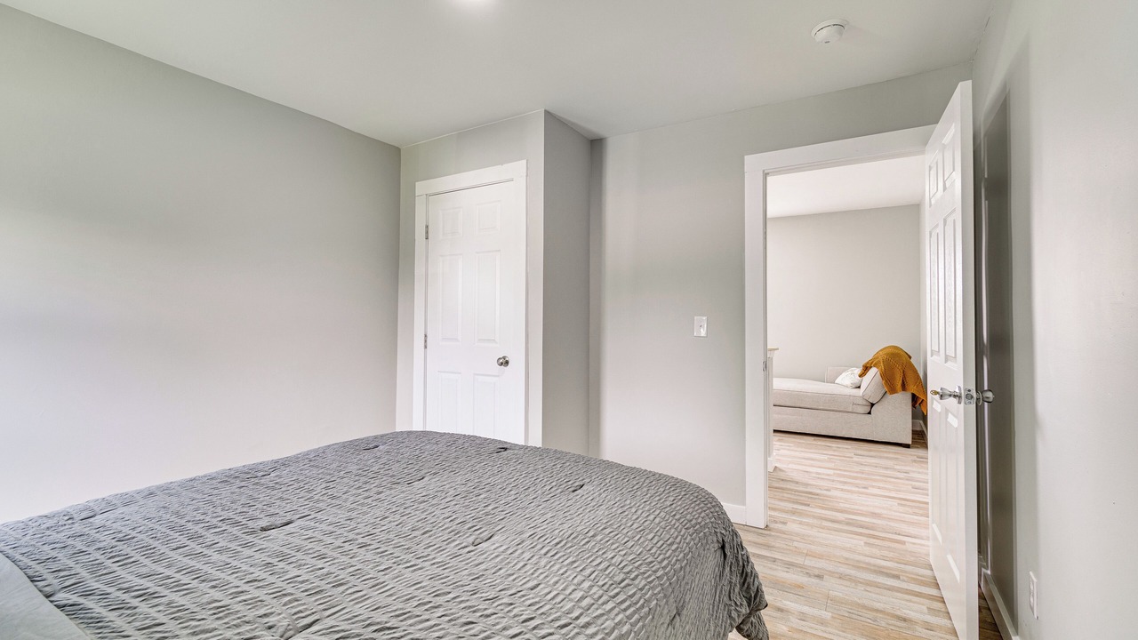 Photo of Bedroom in Oswego