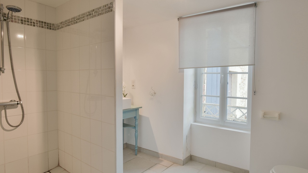 Photo of Bathroom in Degagnac