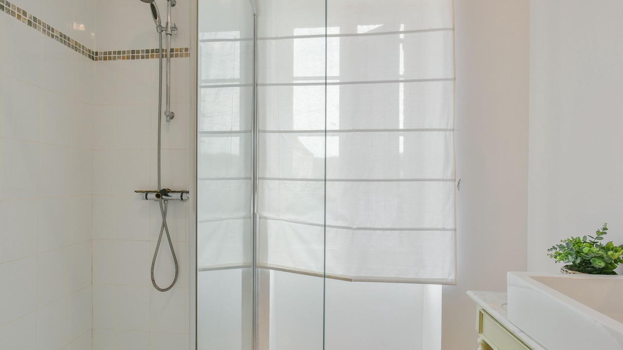 Photo of Bathroom in Degagnac