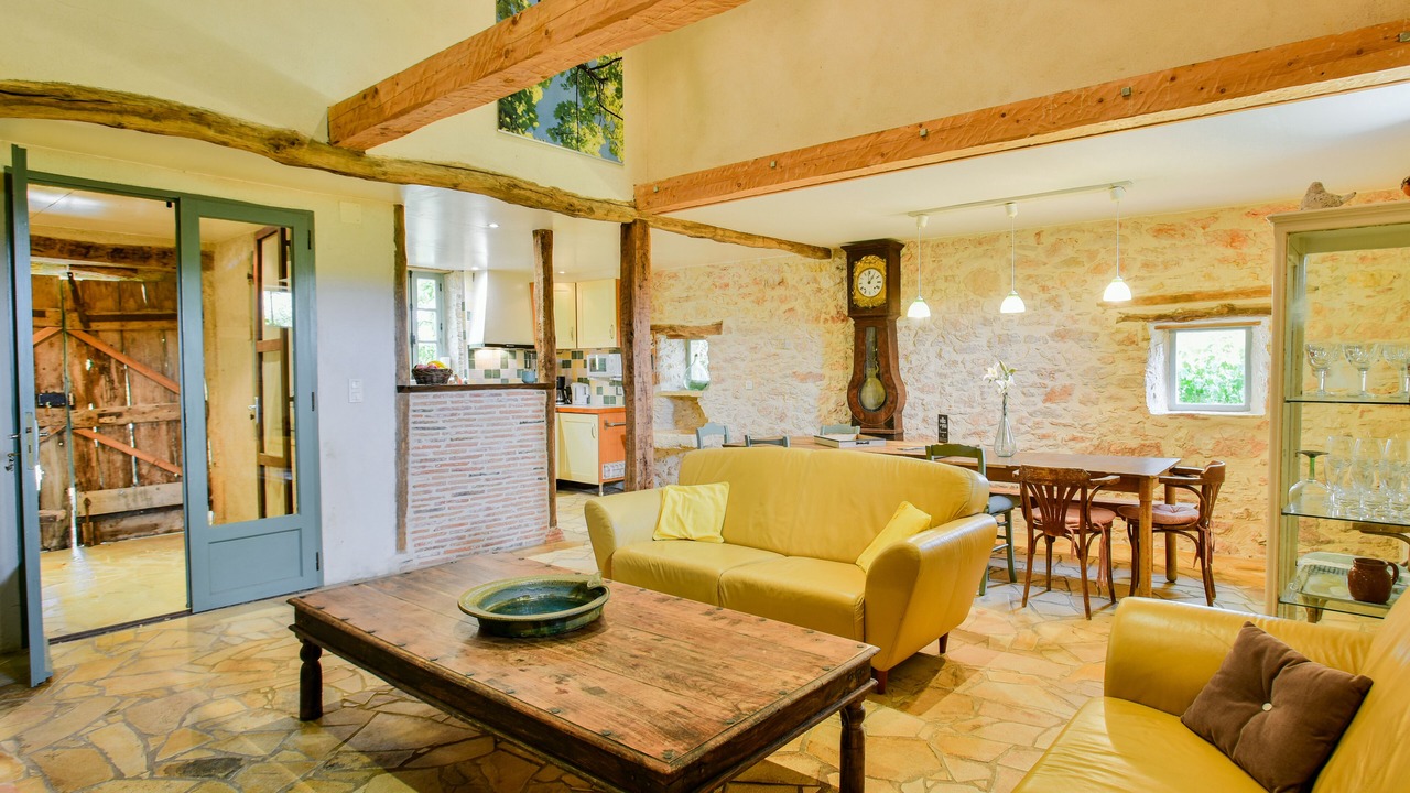 Photo of Livingroom in Degagnac