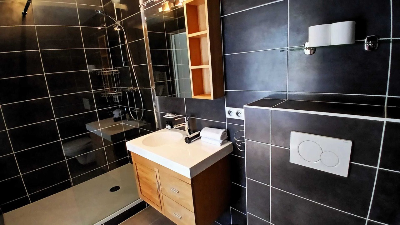 Photo of Bathroom in Crozes-Hermitage