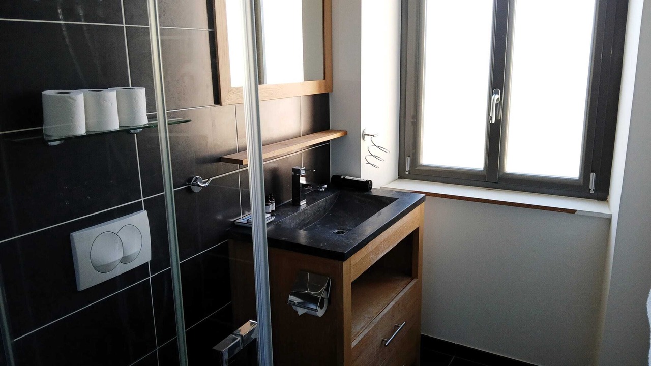 Photo of Bathroom in Crozes-Hermitage