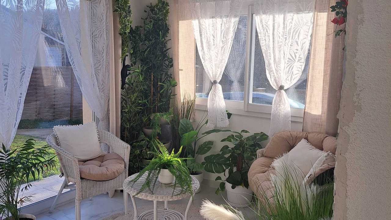 Photo of Livingroom in Saint-Cyr-la-Riviere