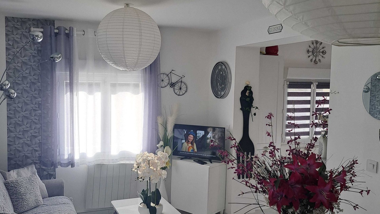 Photo of Livingroom in Saint-Cyr-la-Riviere