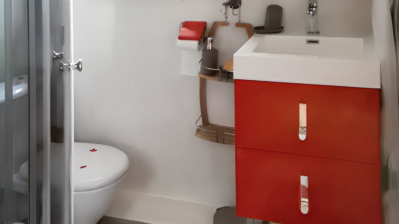 Photo of Bathroom in Les Authieux-Papion