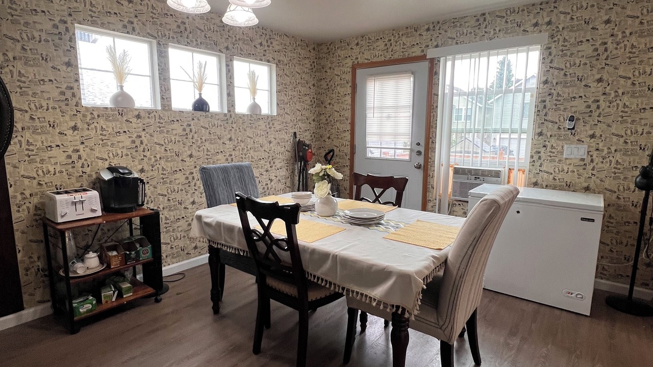 Photo of Others in Dupont