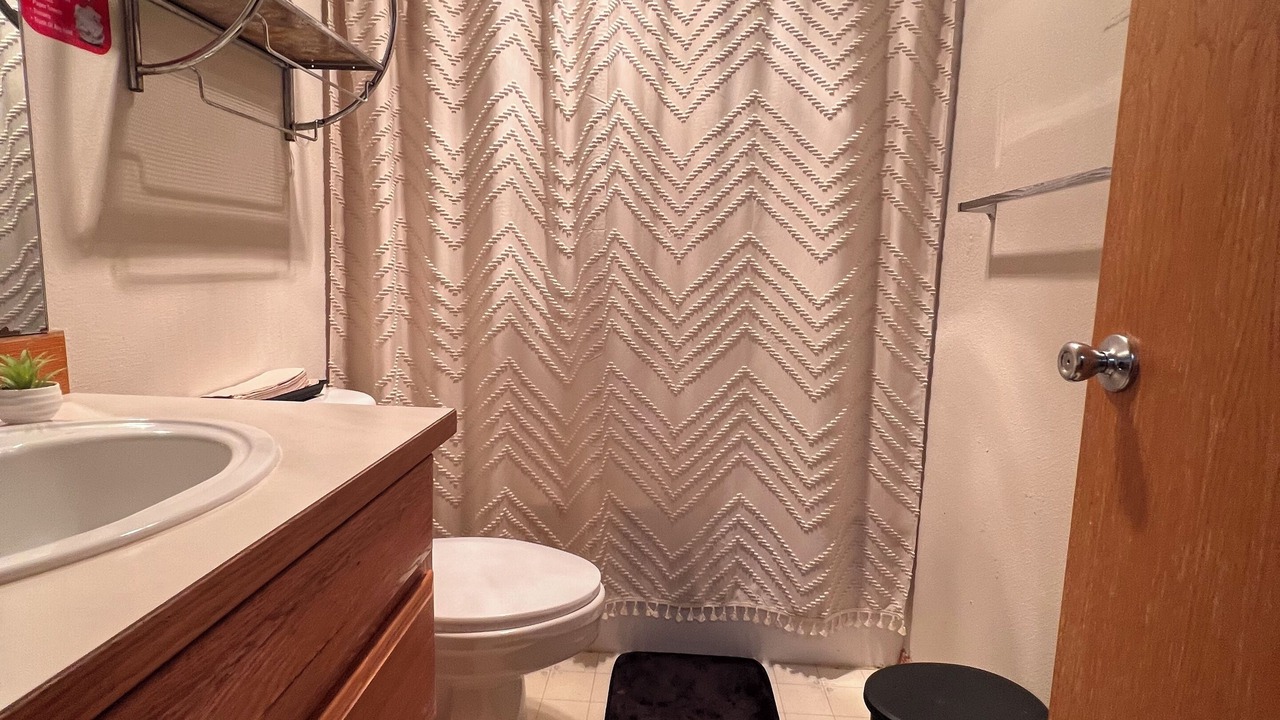 Photo of Bathroom in Dupont