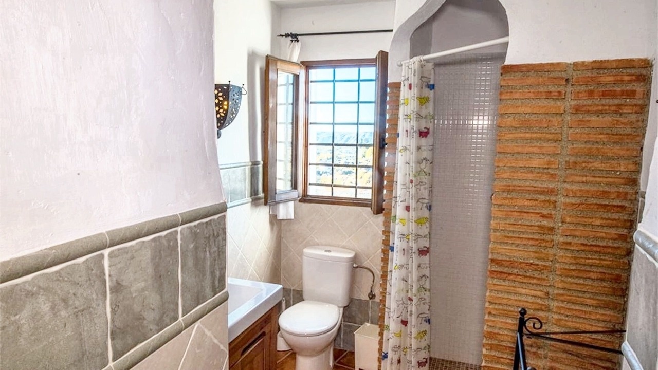 Photo of Bathroom in La Alqueria