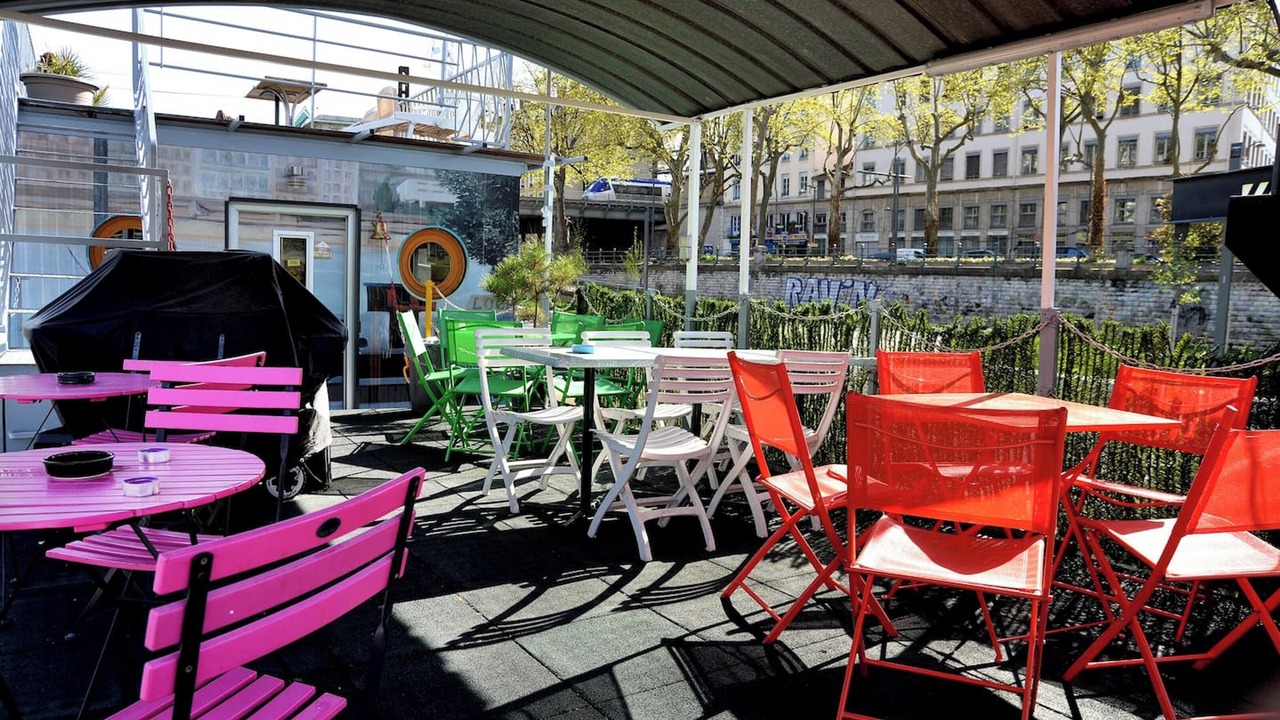 Photo of Others in 2nd Arrondissement