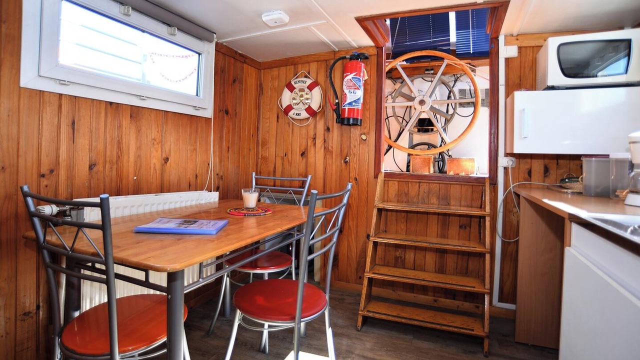 Photo of Livingroom in 2nd Arrondissement