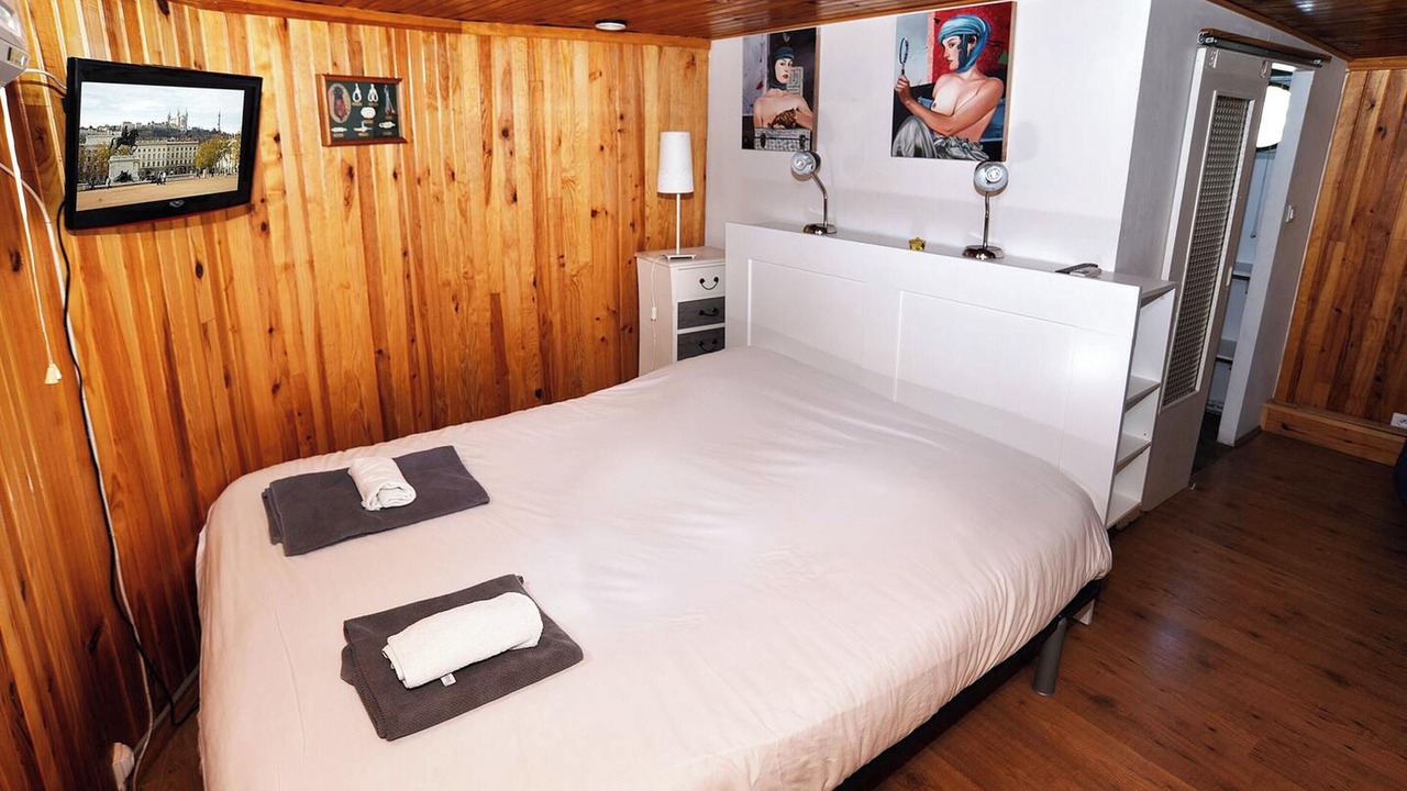 Photo of Others in 2nd Arrondissement