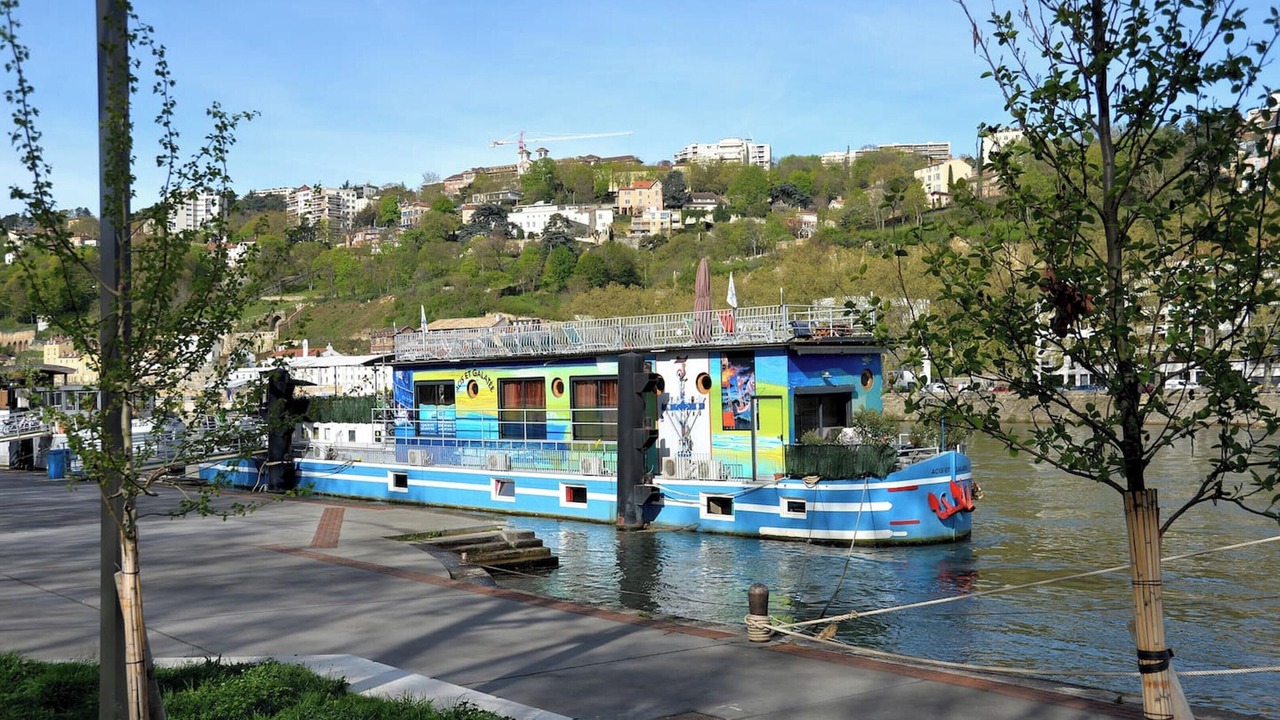 Photo of Others in 2nd Arrondissement