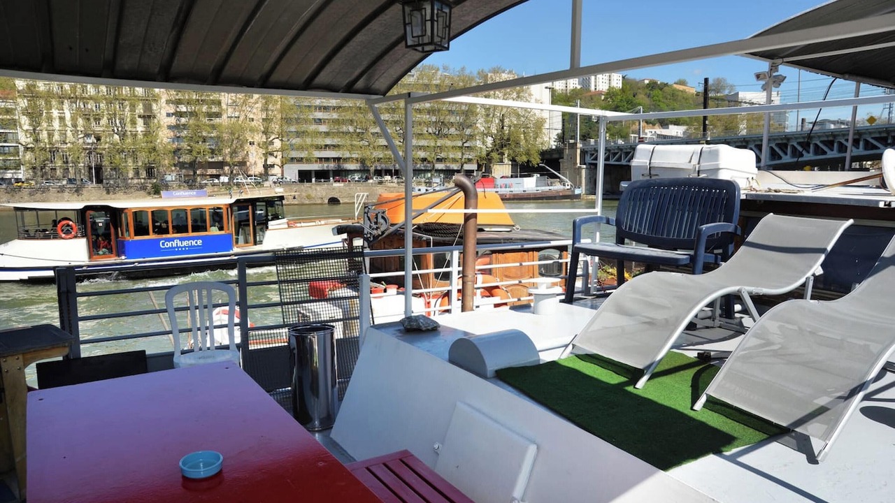 Photo of Others in 2nd Arrondissement