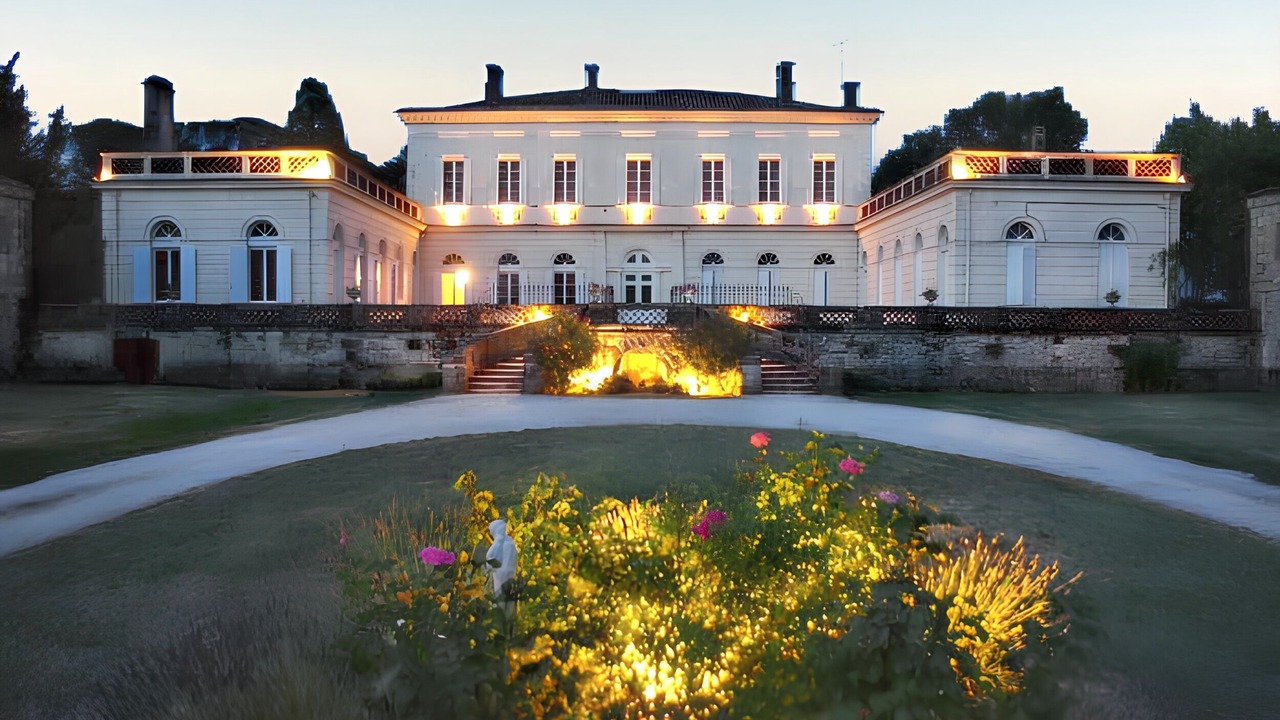 Photo of Others in Tombeboeuf