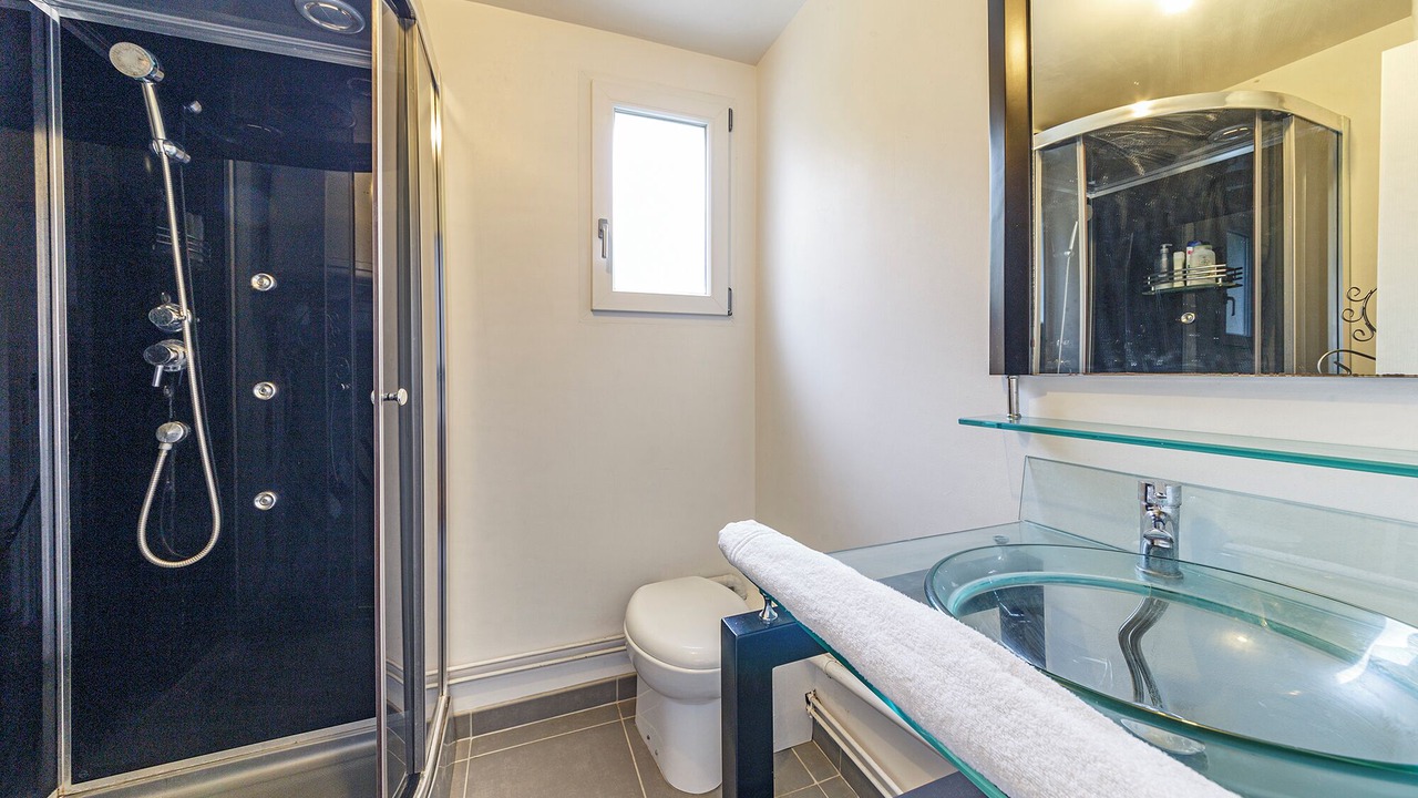 Photo of Bathroom in Cancale