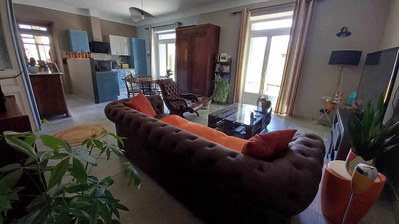 Photo of Livingroom in Saint-Quentin-la-Poterie