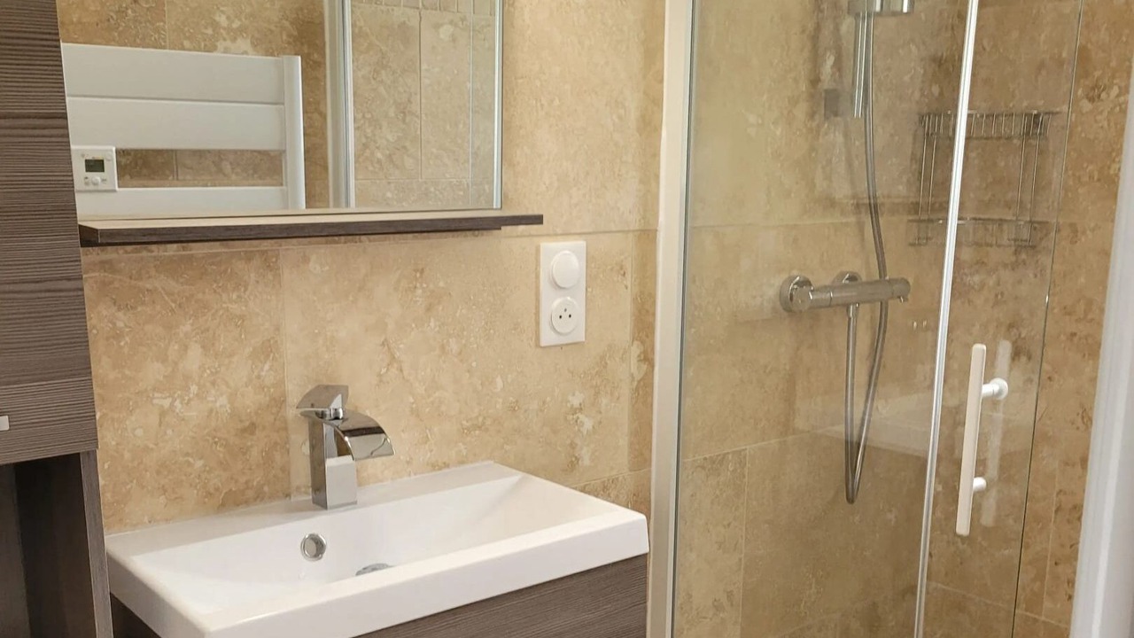 Photo of Bathroom in Saint-Michel-l'Observatoire