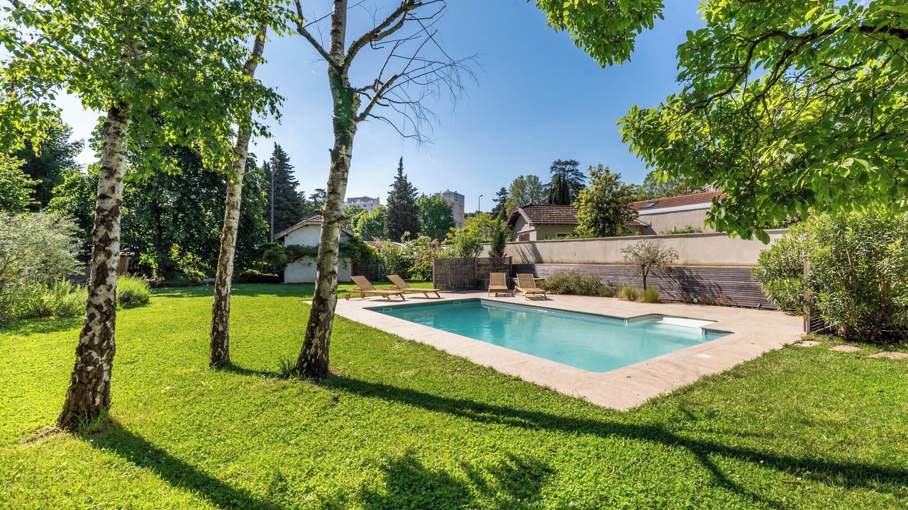 Photo of Outdoor in La Demi - Lune