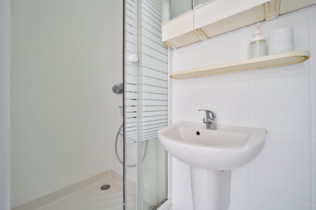 Photo of Bathroom in Issy-les-Moulineaux