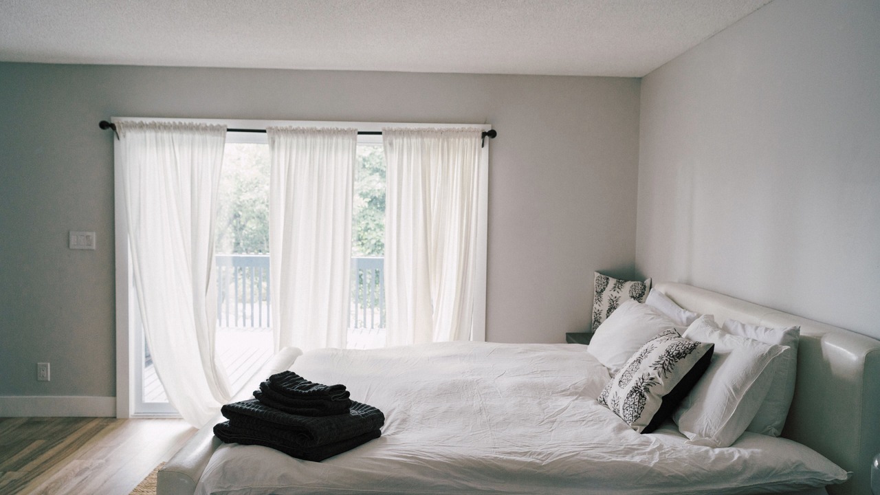 Photo of Bedroom in West Lake