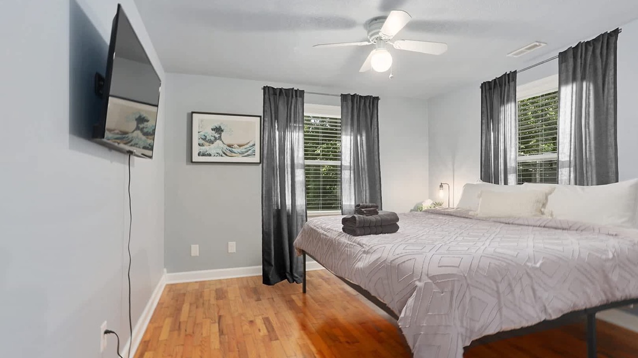 Photo of Bedroom in Warrensburg