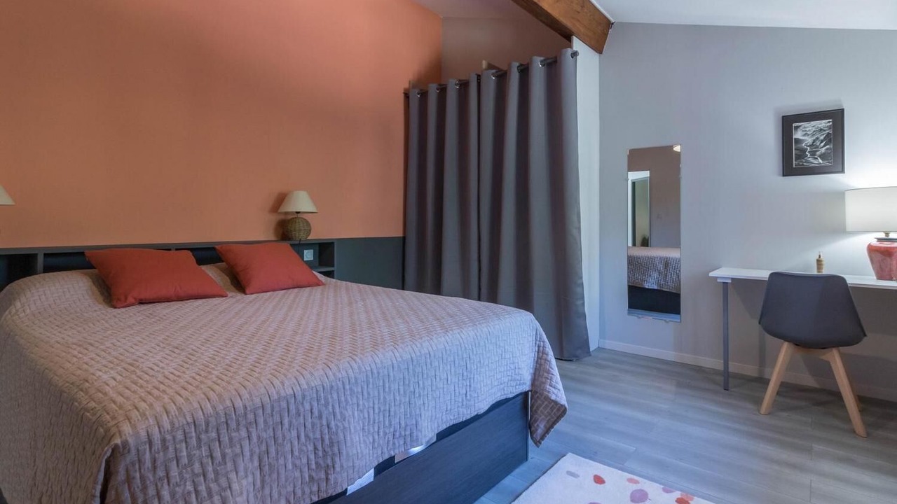 Photo of Bedroom in Gardouch