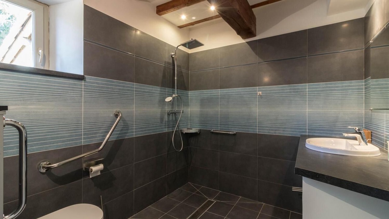 Photo of Bathroom in Gardouch