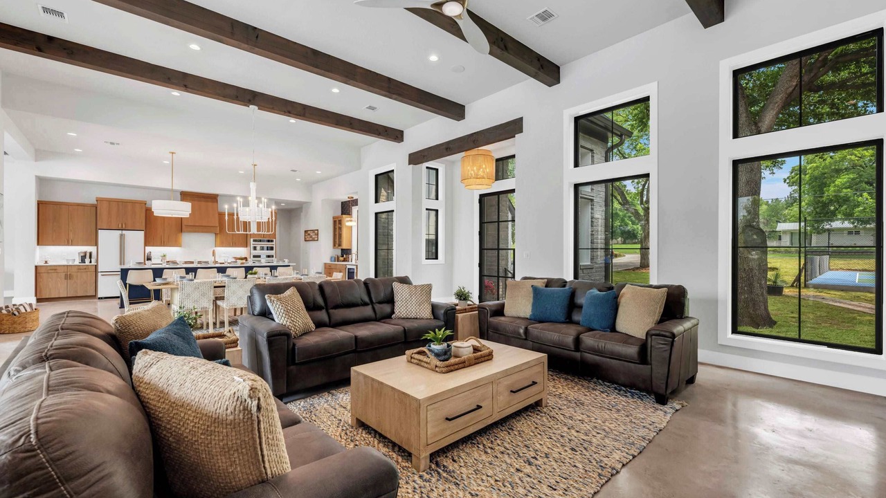 Photo of Livingroom in Burnet