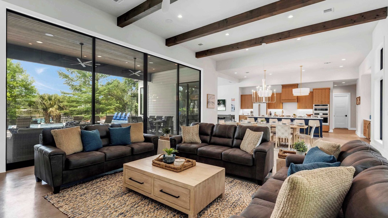 Photo of Livingroom in Burnet