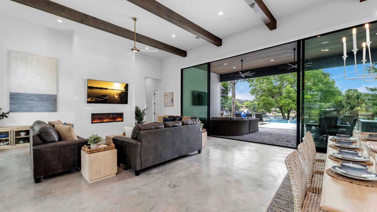 Photo of Livingroom in Burnet