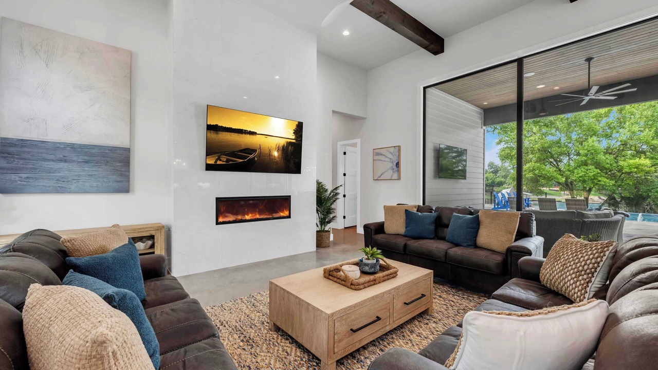 Photo of Livingroom in Burnet