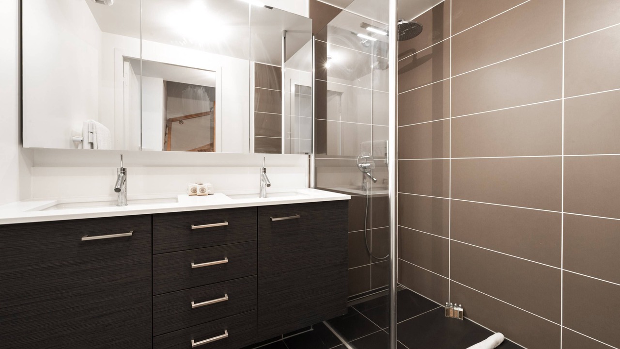 Photo of Bathroom in Quartier de l'Ecole-Militaire