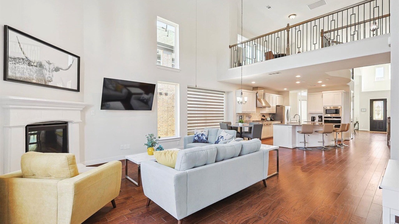 Photo of Livingroom in Irving