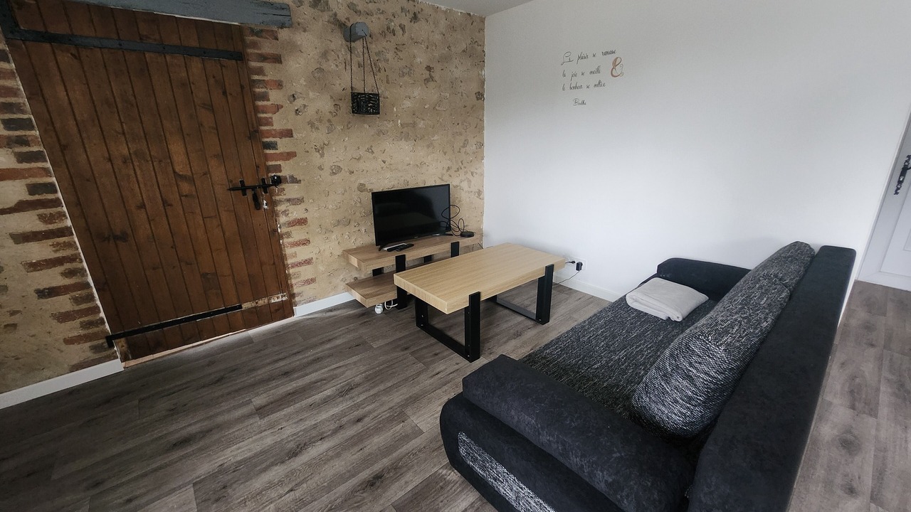 Photo of Livingroom in Couesmes
