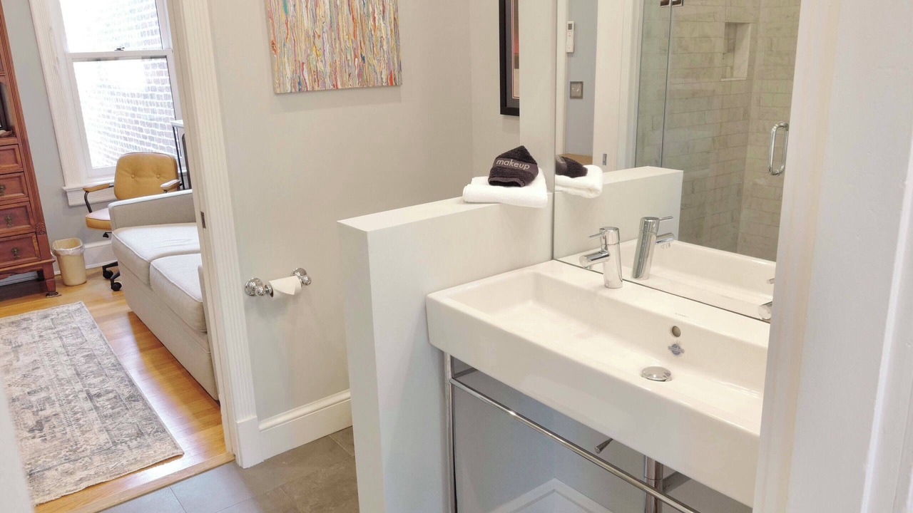 Photo of Bathroom in Stanton Park