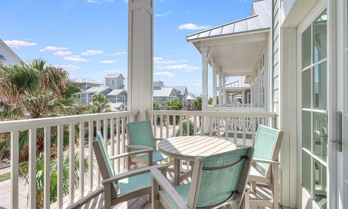 Photo of Patio Balcony in Cinnamon Shore