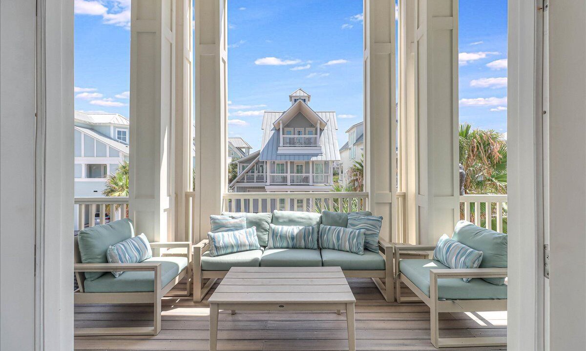 Photo of Patio Balcony in Cinnamon Shore
